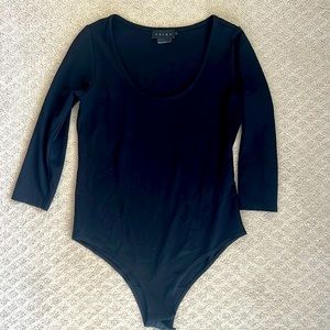 Hatch scoop neck maternity bodysuit size 0